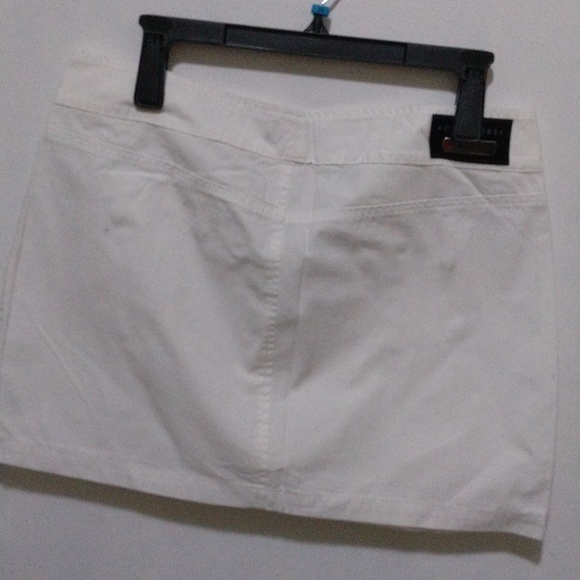 White zipper mini skirt - Picture 8 of 10